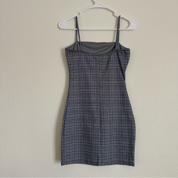 Windsor Small Dress - Picture 2 of 3